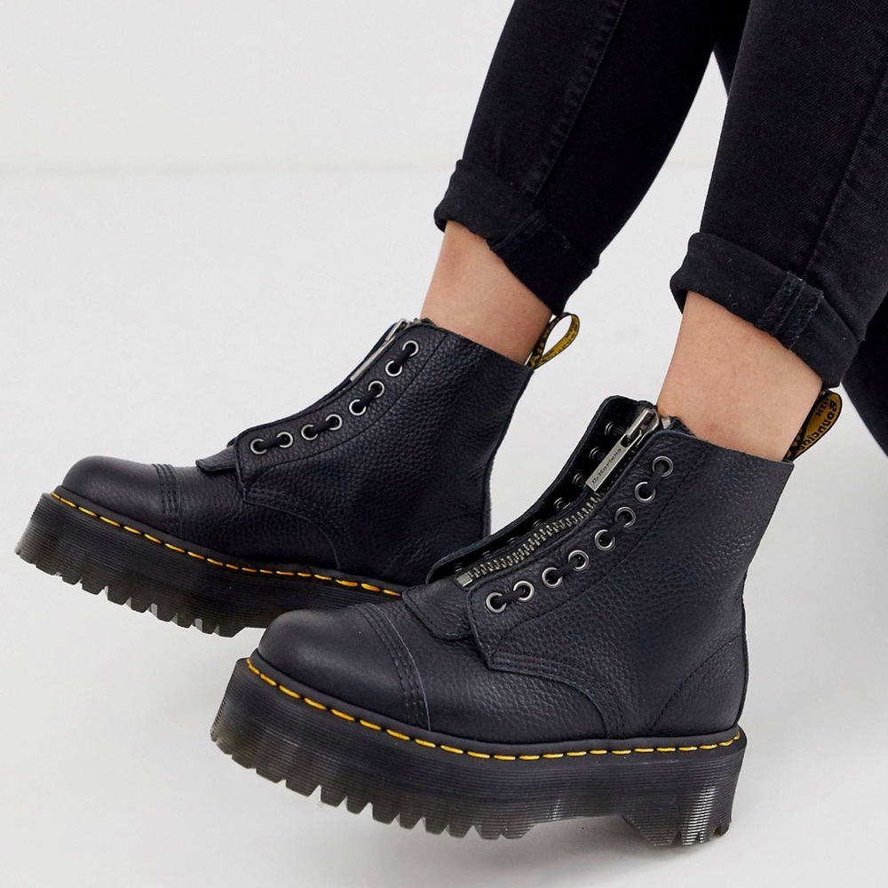NWOT Dr. Marten Sinclair Platform Boot